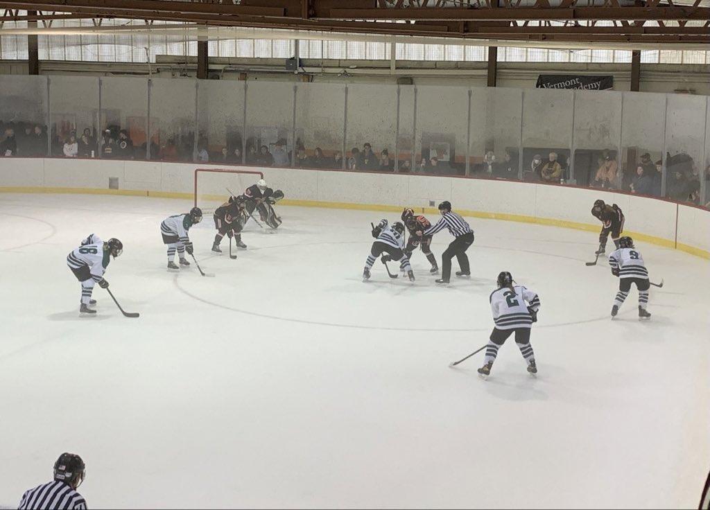 👀 Great to be back in rinks for 22-23 season! Puck drops - let’s go🏒🏒🏒<a href="/neutralzoneW/">Neutral Zone Women's</a>