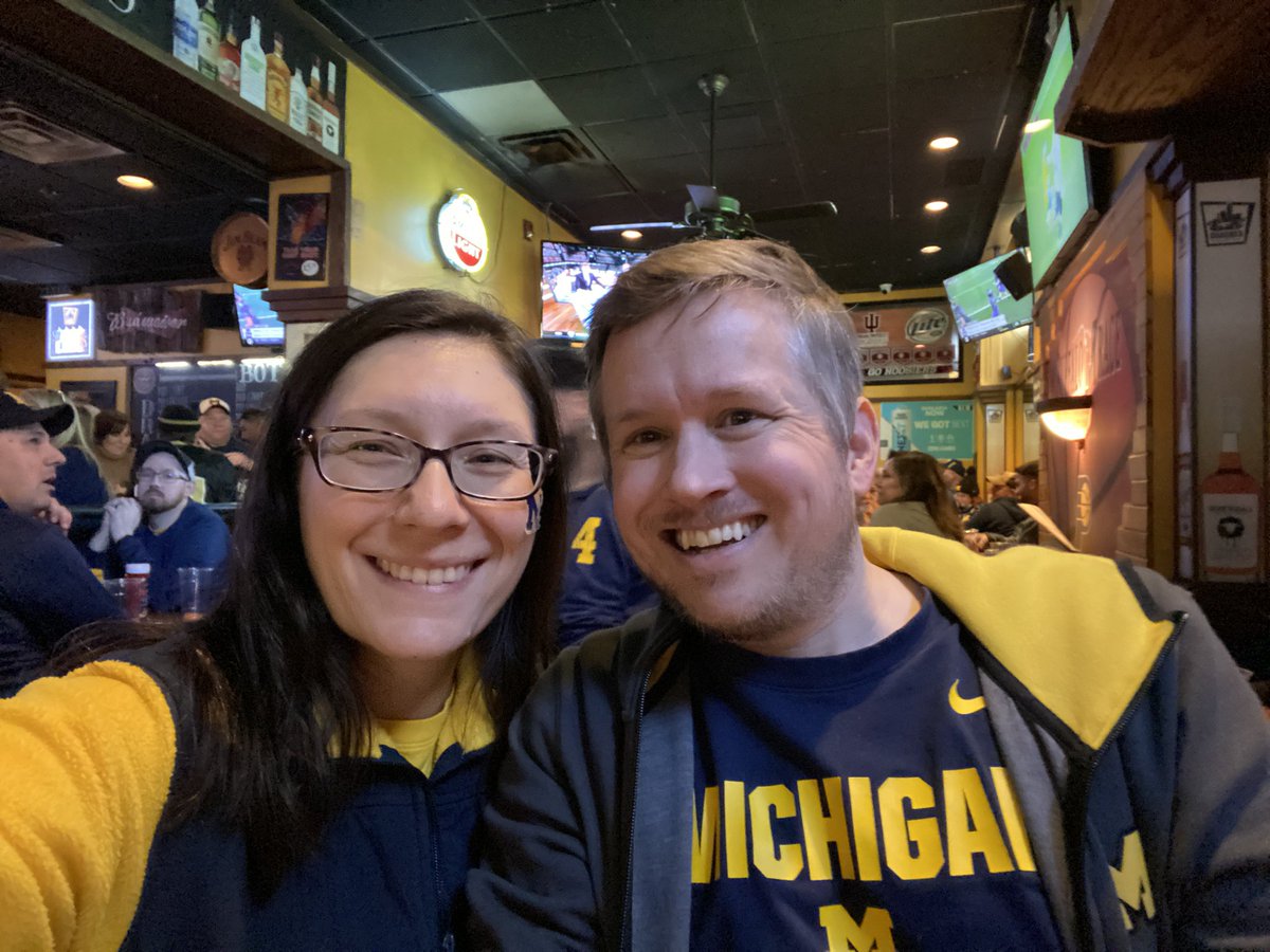 ILAH17_GoBlue's tweet photo. In Indy. Let’s do this! #goblue #BeatPurdue #b1gchampionship https://t.co/kqWZrBlRvI