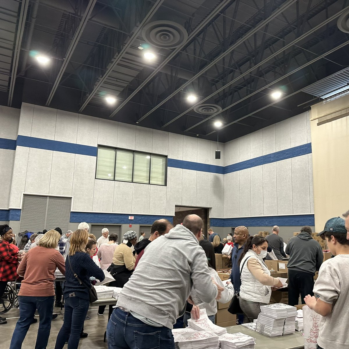 c h r i s o u l a tweet media