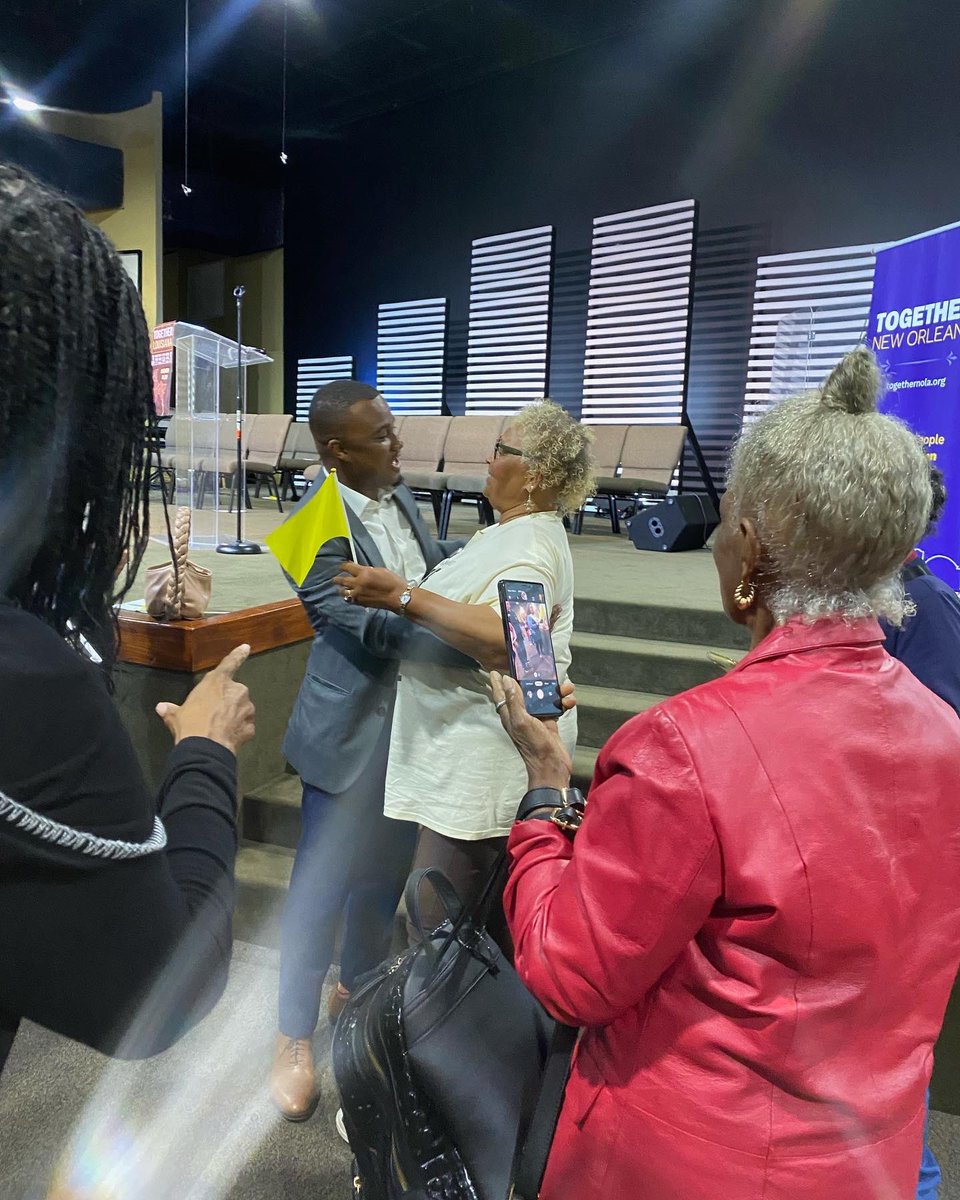 davantelewis's tweet image. I had a great time talking to folks in LaPlace at @Tog4LA’s New Wine Christian Fellowship. 

We discussed how the Public Service Commission can make our utilities clean, affordable and reliable and how we can no longer afford the status quo. So many are ready to vote for change.