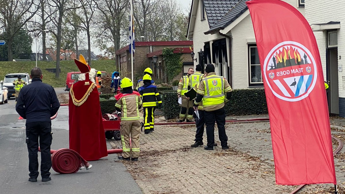 Vandaag namen we deel aan de onderlinge Zeeuwse wedstrijden, dit jaar georganiseerd in Yerseke. De junioren werden 7e en de aspiranten eindigden op een 8e plaats. Prachtige scenario's met veel leermomenten en een mooie wedstrijdervaring voor beide jeugdteams. #sinterklaas