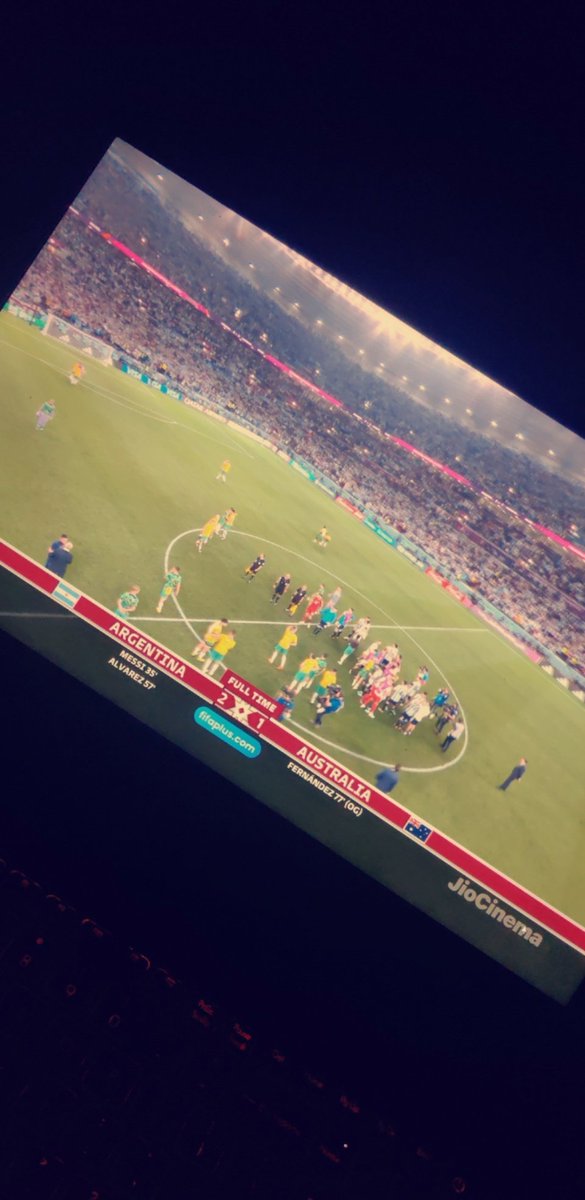 _Someshwar_S_'s tweet photo. @afa vs @FootballAUS this match was so breathtaking that I wanted to scream out the thrill... But my roommates were sleeping so had to control myself and it was worth it. NGL I hate it when this happens.. #Argentina #WorldCup #ArgentinaVsAustralia https://t.co/htPhhrmorJ