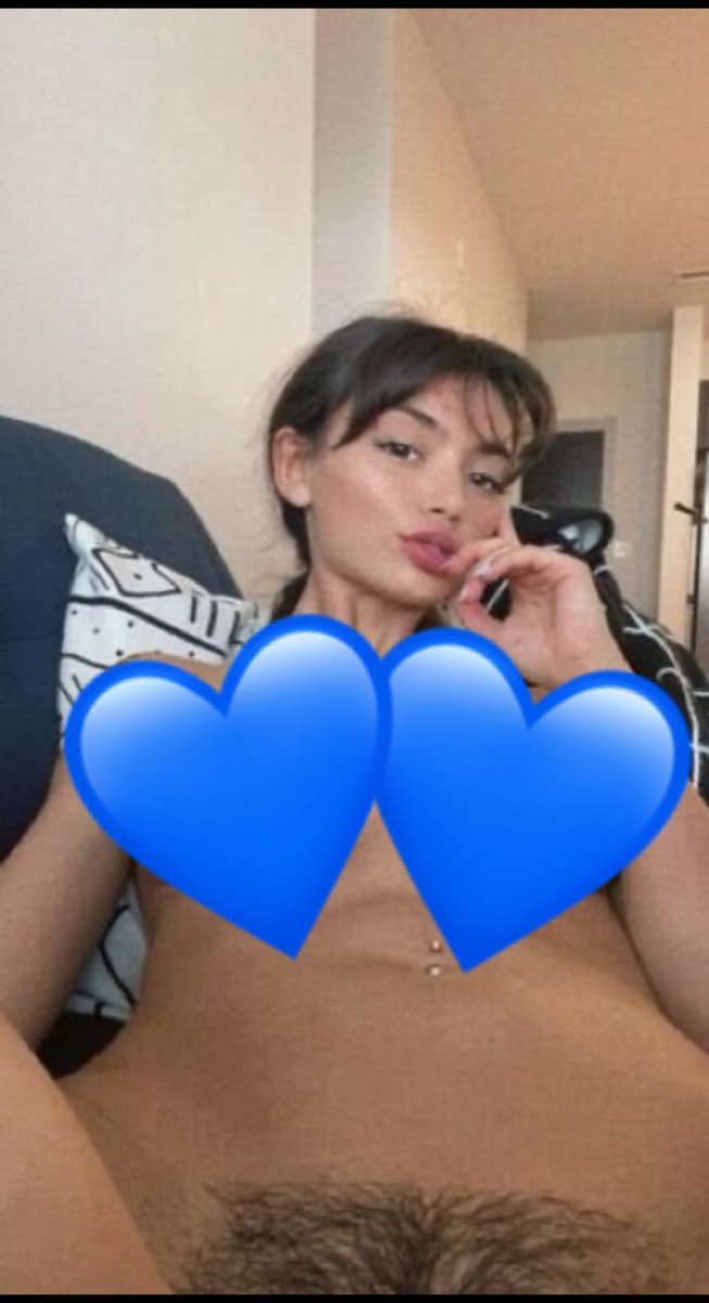 nimadays's tweet photo. rt + follow pour une surprise en dm 
P.S : (les plus curieux venez m’en achetez 😏😘) https://t.co/DpRE86hdeD