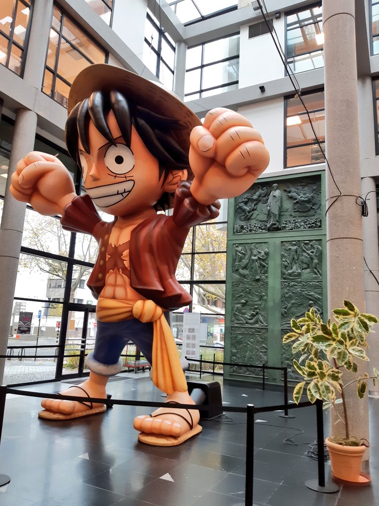 Nuagedeparis1's tweet photo. #CeWeekEnd
Salon du Livre de Boulogne-Billancourt... quand Paul Landowski et Eiichiro Oda se rencontrent... // #ThisWeekend
When Paul Landowski and Eiichiro Oda are side by side.
Boulogne-Billancourt's book fair.
"#OnePiece, l'exposition".
#sculpture #manga https://t.co/NFfAGi2Nxq