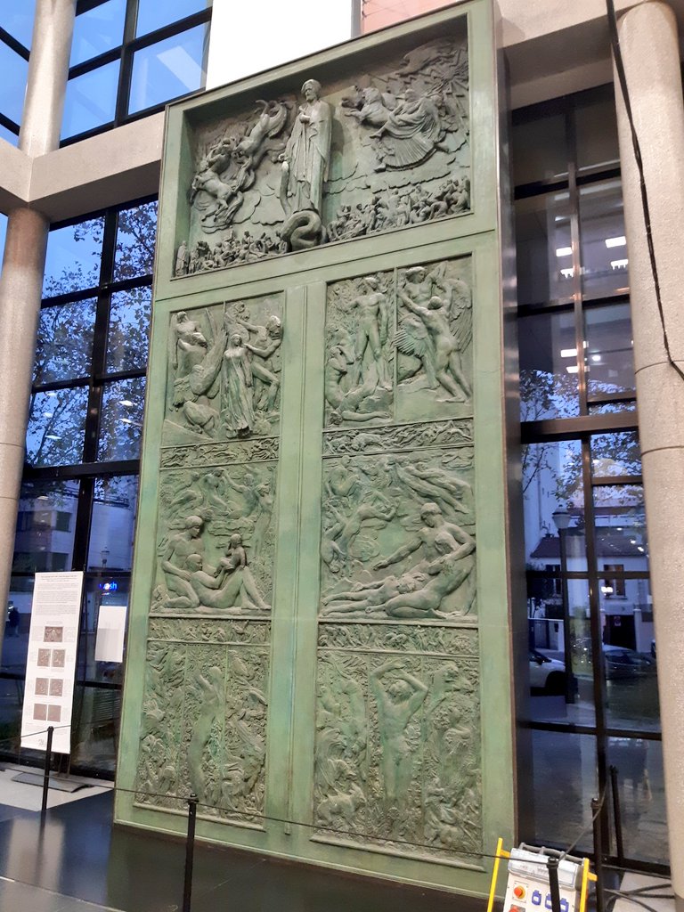 Nuagedeparis1's tweet photo. #CeWeekEnd
Salon du Livre de Boulogne-Billancourt... quand Paul Landowski et Eiichiro Oda se rencontrent... // #ThisWeekend
When Paul Landowski and Eiichiro Oda are side by side.
Boulogne-Billancourt's book fair.
"#OnePiece, l'exposition".
#sculpture #manga https://t.co/NFfAGi2Nxq