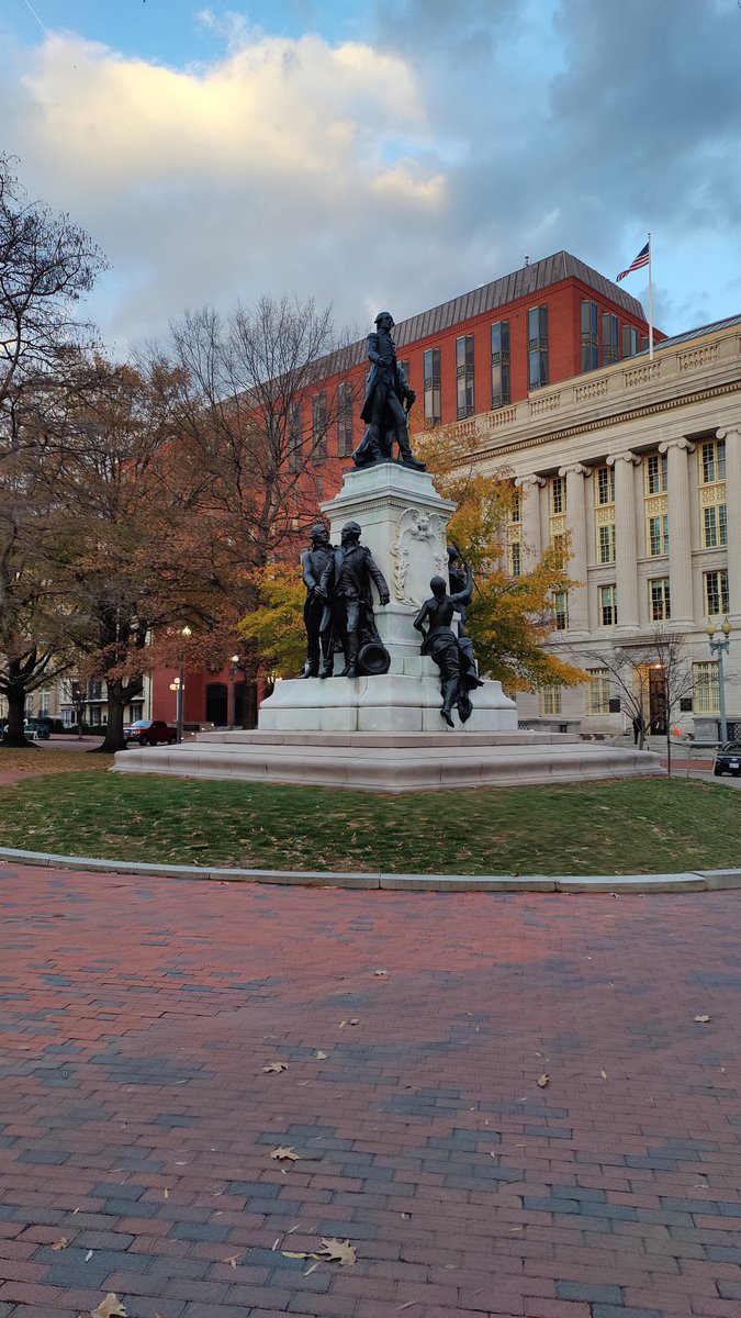 rogue_itpro's tweet photo. @TotalusRankium just visiting DC, any questions for these guys? https://t.co/8skWXv6luX