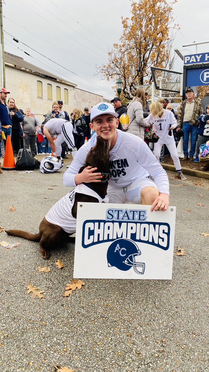 When you kick touchbacks all day, you get kisses from me! HUGE!!! Atta boy <a href="/TJRad11/">Tyler Radcliffe</a>! You’re a WEAPON!