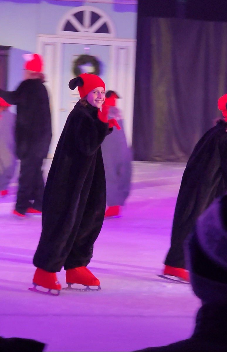 jengarrett24's tweet photo. One of our 5th graders, Ashton Burleson, performed today in the Nutcracker performance at the Ice Chalet.  Congratulations Ashton you did Great!!! #region5 https://t.co/2KimnmB8Po