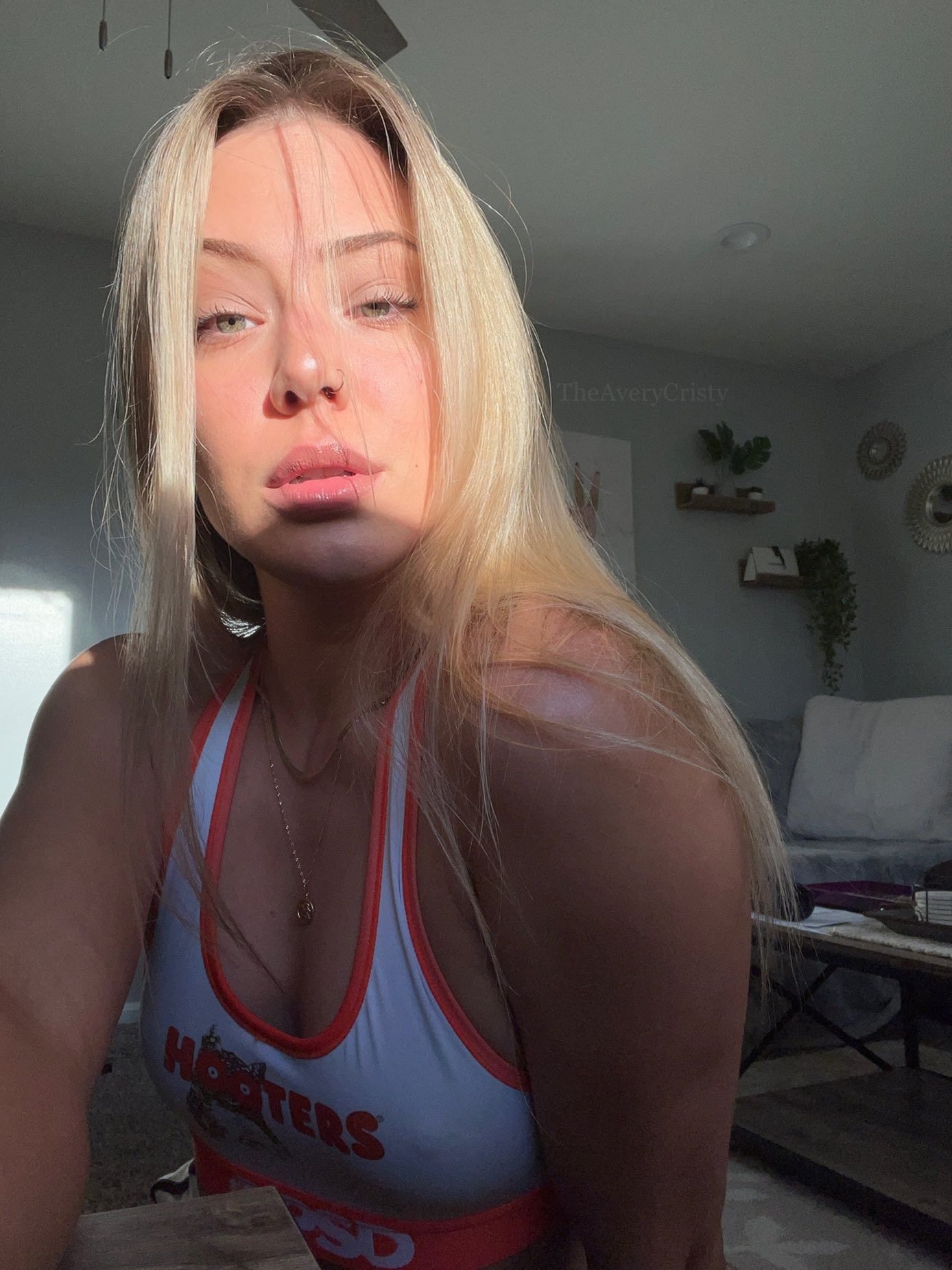 hey 🫠 https://t.co/vqKgNTqqfp 💬 https://t.co/SBlivTStpi 🔗 https://t.co/LEfCiSJr4z