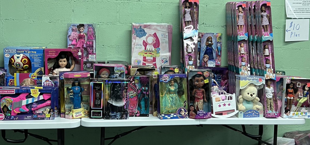 Making a difference in our community with <a href="/wcpsmd/">WCPS Maryland</a> #ChildreninNeed #Volunteerism <a href="/JBPatterson2002/">Joni Patterson</a> #healthandwellness