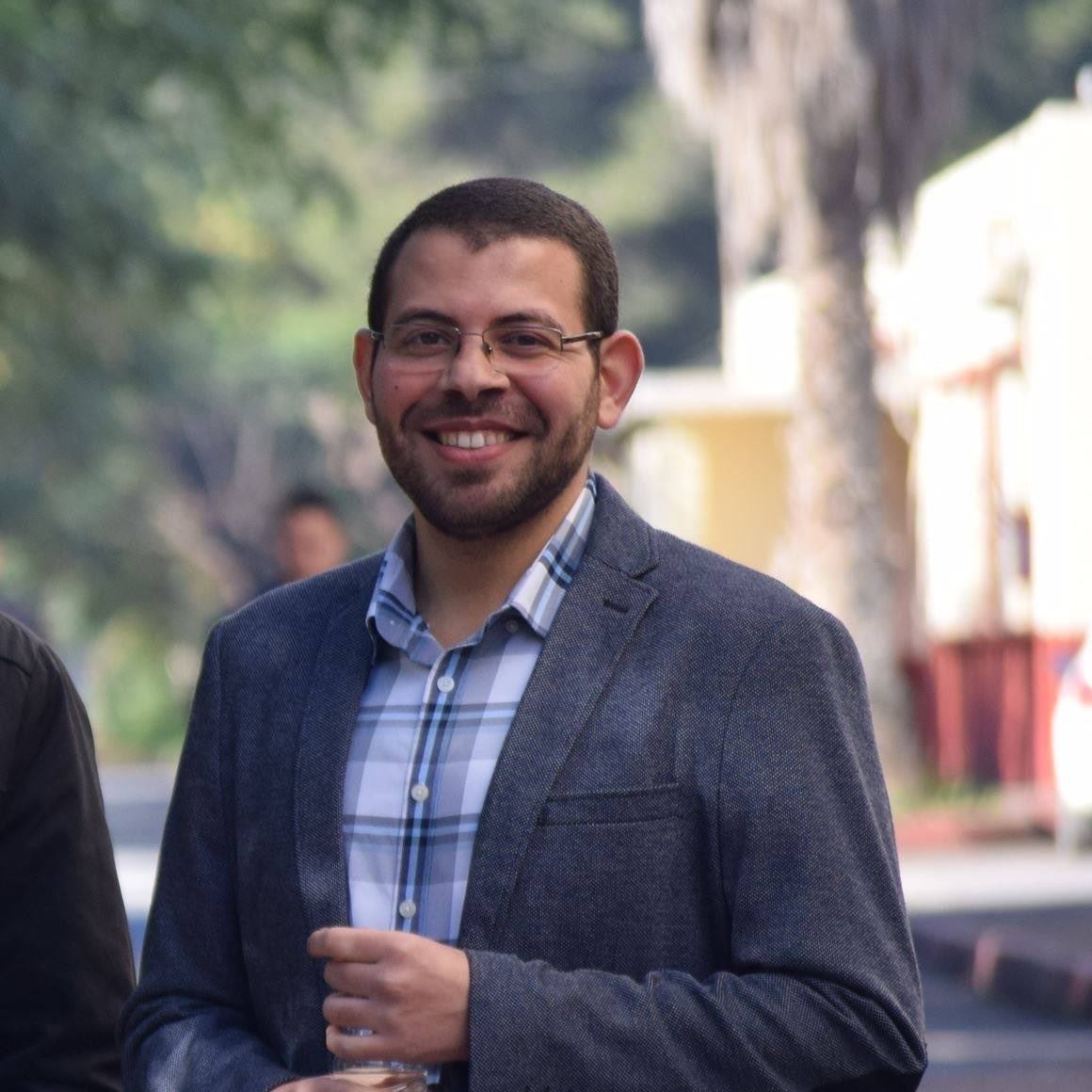 MimeeXu's tweet image. Our last speaker Riyadh Baghdadi updates on his prior work 1st presented in this workshop — later won @MLSysConf ‘s Best Paper.
Fun fact: met him when he was a phd student (just like me) and now he’s a prof at @NYUAbuDhabi 🥹🥹
#compileroptimization #mlforsystems #NeurIPS2022