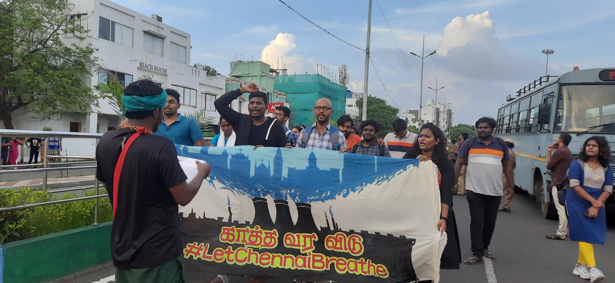 NandanNavneeta's tweet photo. Participated, witnessed and recorded the Climate Rally 2022, 'Namma Chennai Namma Future'.
#LetChennaiBreathe #ClimateAction #Chennai #ClimateRally #NammaChennaiNammaFuture https://t.co/tm5yX404oj