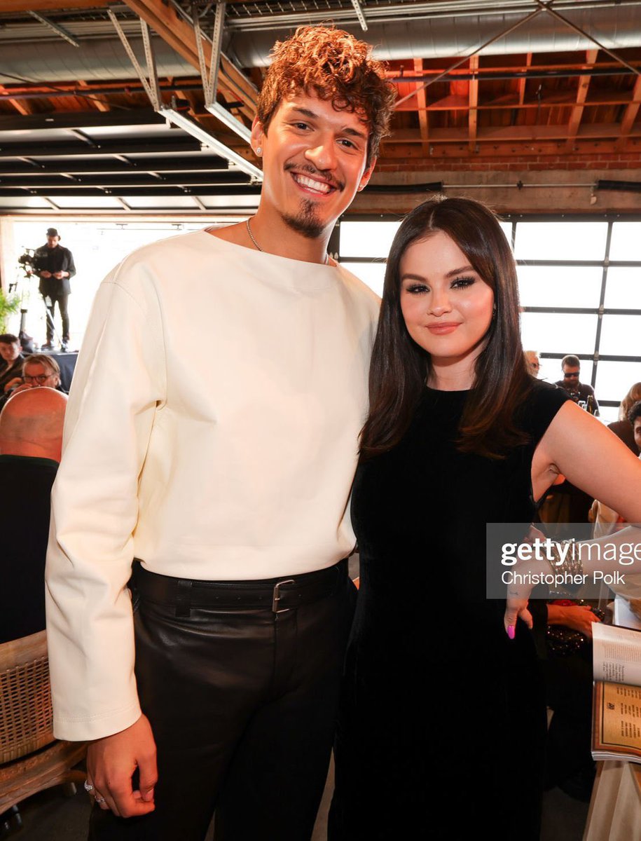 fran (fan account) on Twitter: "gay son or thot daughter?"