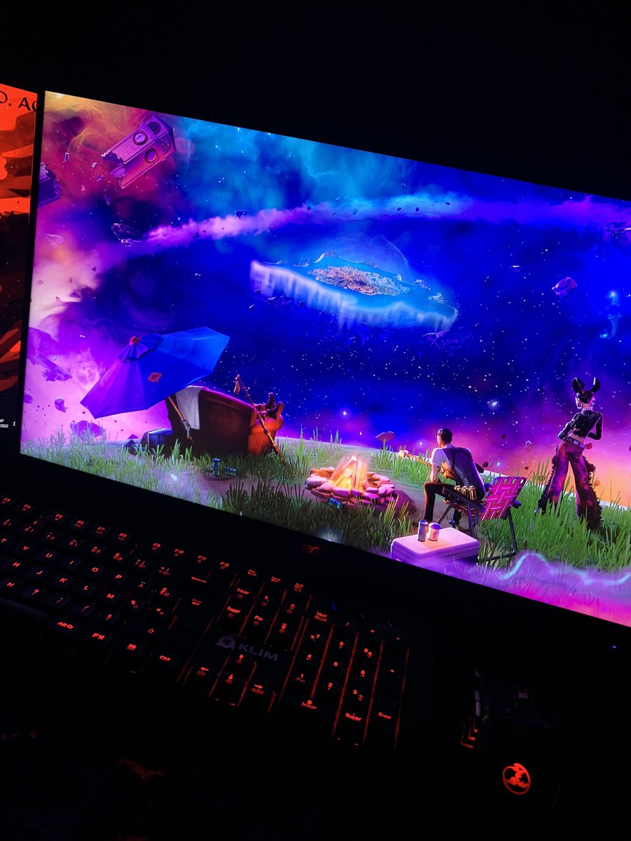 Monkiii_____'s tweet photo. Nnnnnnn on doit attendre l’évènement sah éclatée #Fortnite https://t.co/V91c8uCGr0