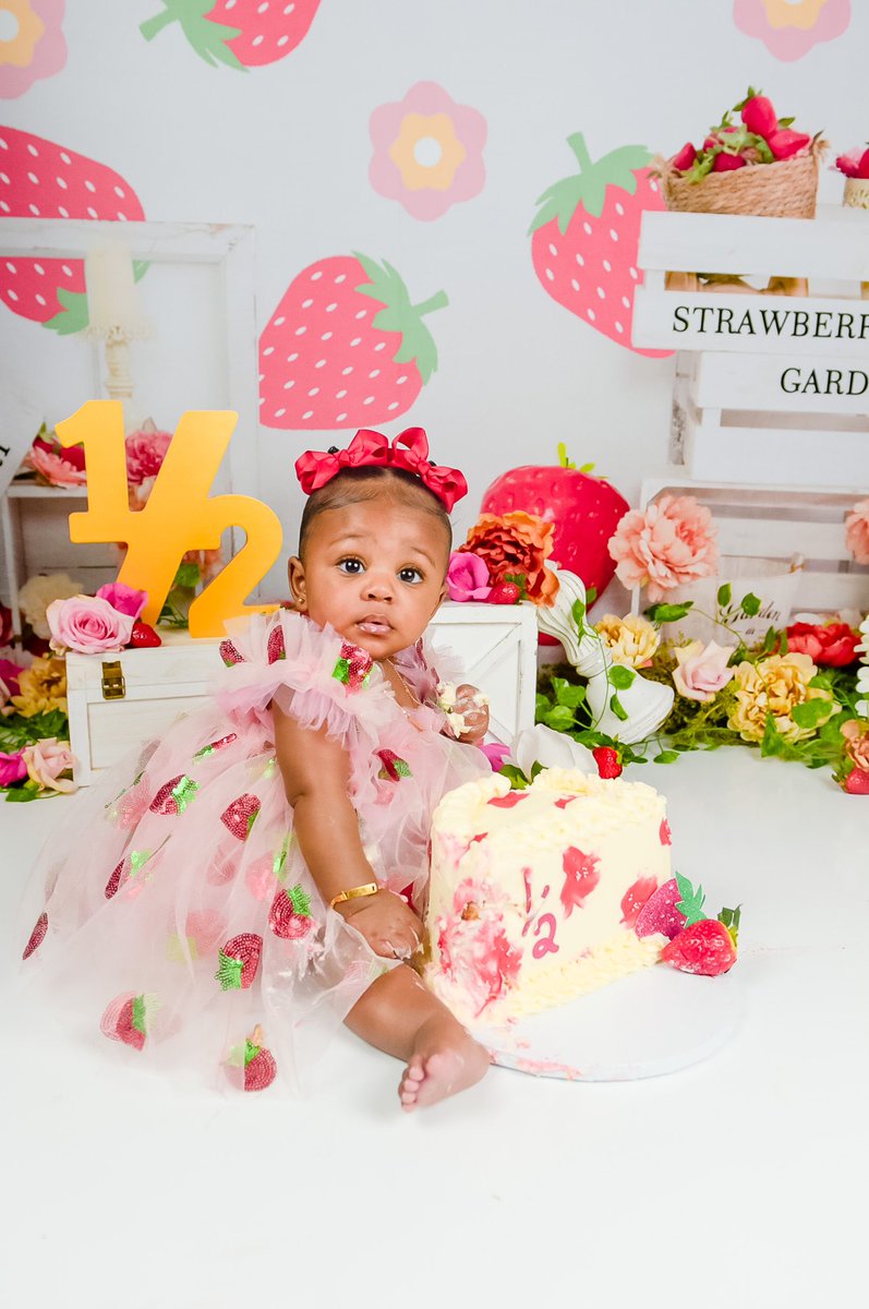 gleneshajns's tweet photo. The cutest 6 month old🫶🏾💕 My Whole Heart ❤️🥹 My Niece…..❤️😘 ( MY SISTER DID THAT 🤪 ) @cchheellzz7 https://t.co/5LFIsSg5Pl