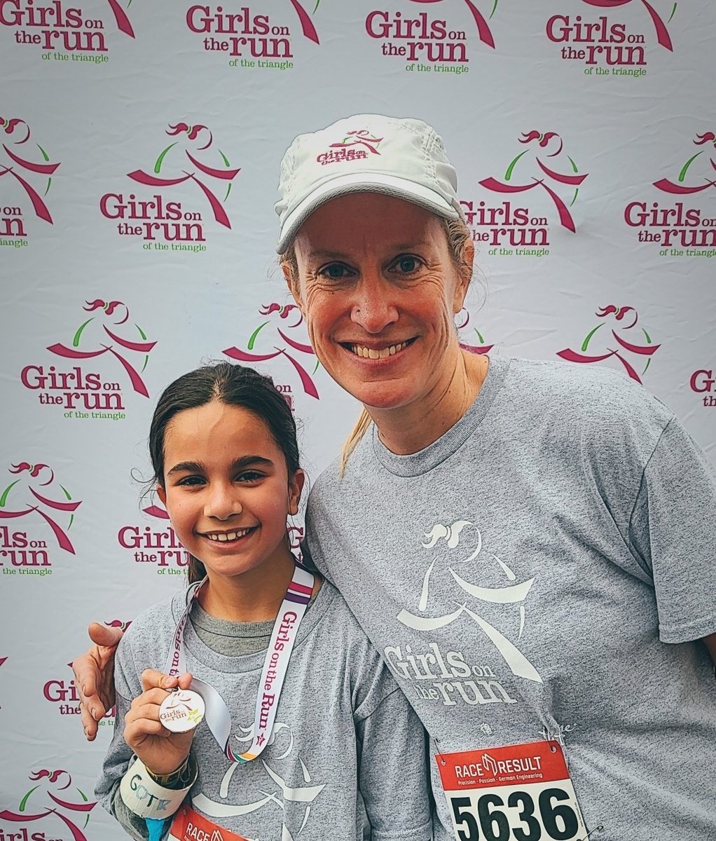 GOTR Reindeer Romp 5k today!  <a href="/GOTRTriangle/">GOTR of the Triangle</a> <a href="/TurnerCreekES/">Turner Creek Elementary</a>