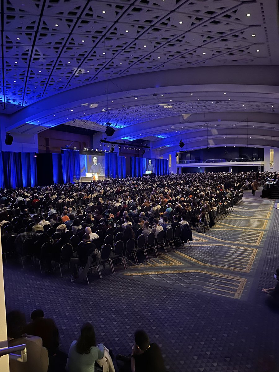 XingxiuPan's tweet photo. @ASCBiology #ASCB2022 amazing amount of scientists https://t.co/UUKcs8ztgu