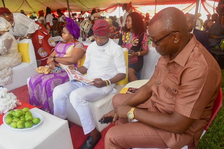 officialjandor's tweet photo. For generations that long predate the creation of Lagos state, Lagosians have have had a long and mutually beneficial relationship with our neighbours from the South East. Our relationship is so strong that sizeable population of Igbo people have made Lagos their home. https://t.co/EN6KlfPWrP