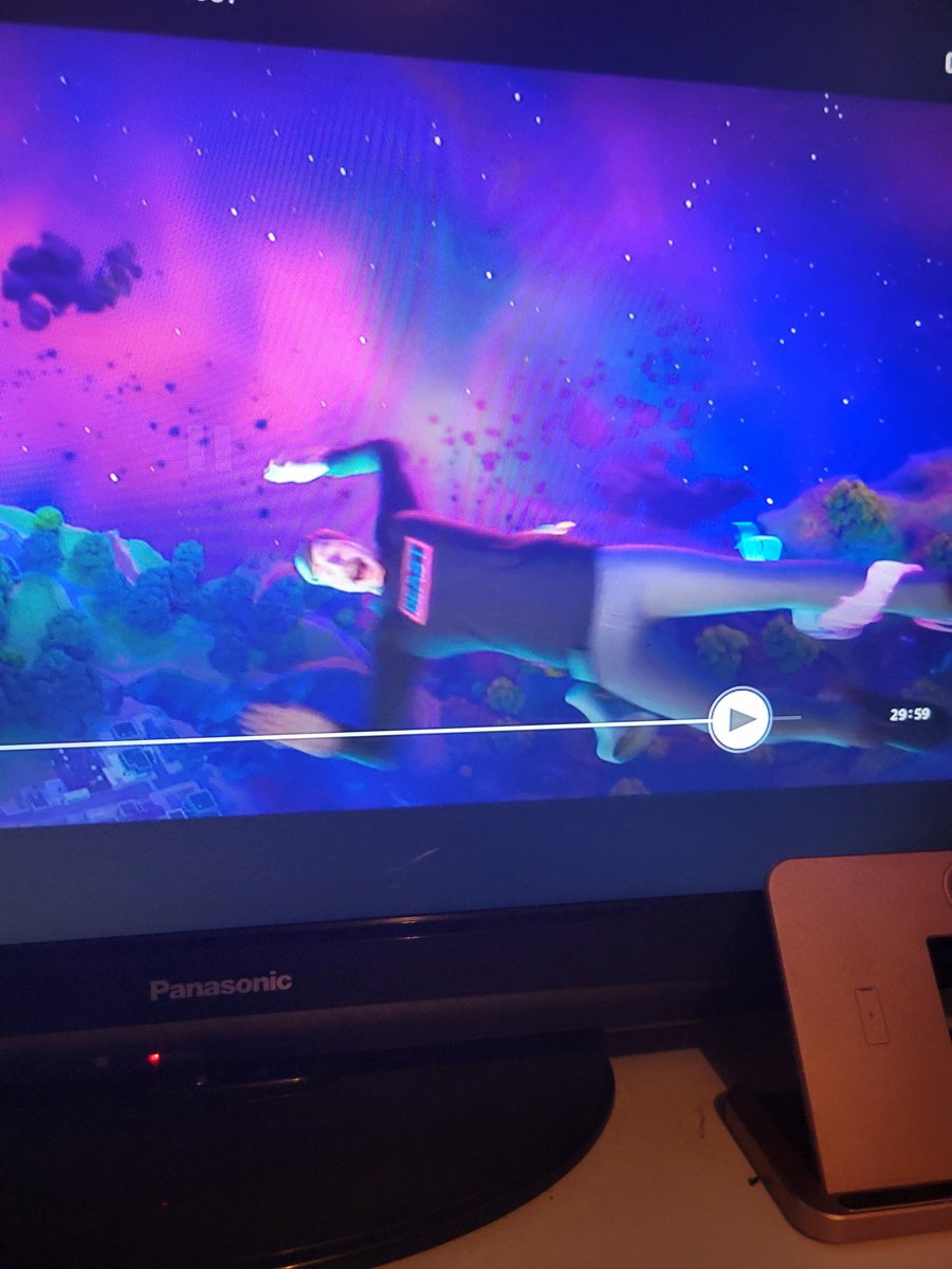 Alexand30291000's tweet photo. Mr. Beast in fortnite @MrBeast https://t.co/LUZ7cxyQzI