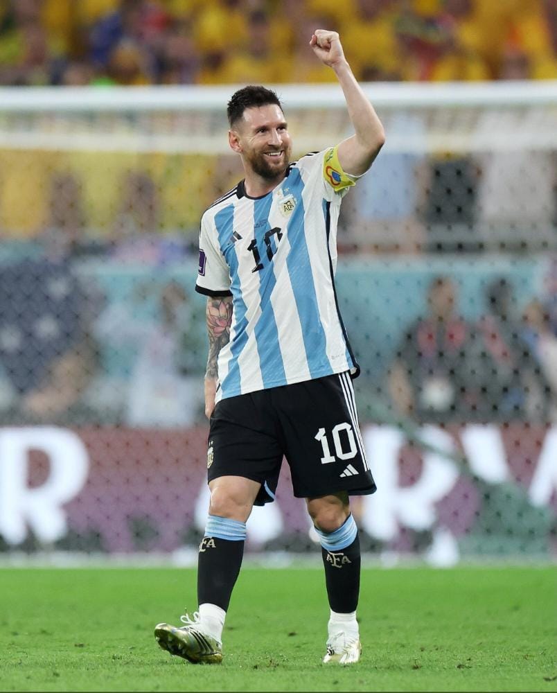 Ivan2012's tweet photo. Hoy messi parecía el del 2007 https://t.co/EMpzz6jnjO