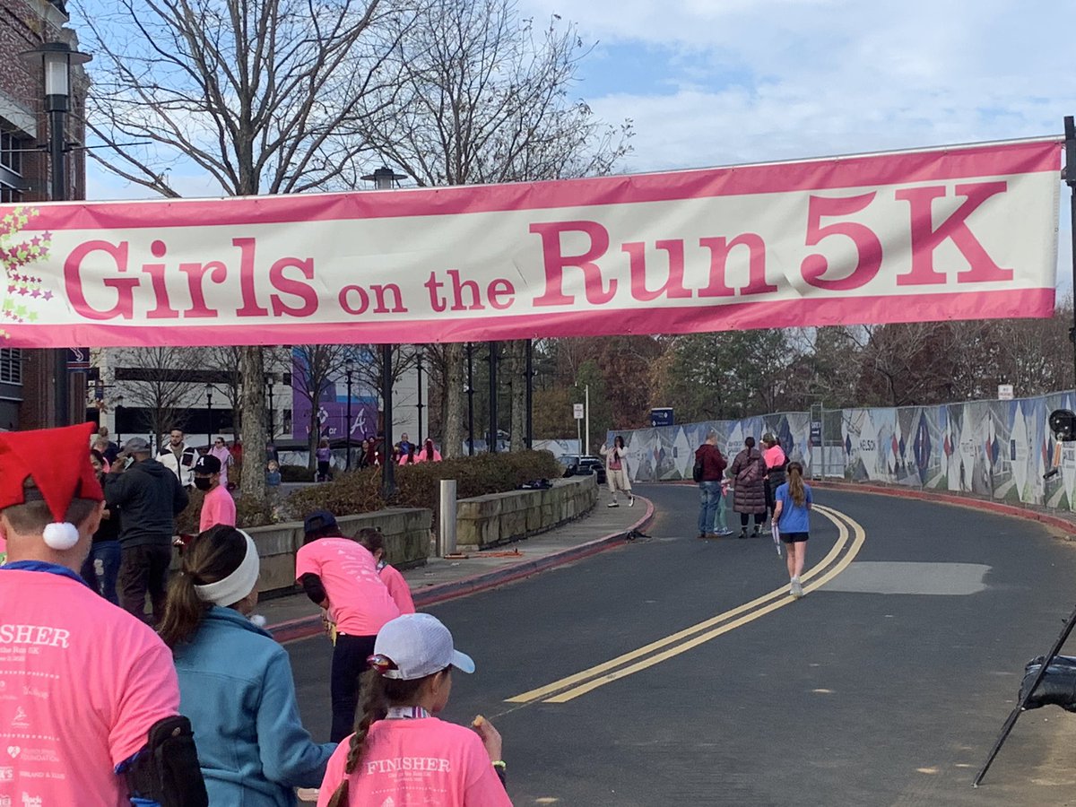 NESThird's tweet photo. @NESBraves rocked the road today at the Girls on the Run 5k celebration! @CobbSchools #GOTRATL5K https://t.co/hnWj4RLxBg