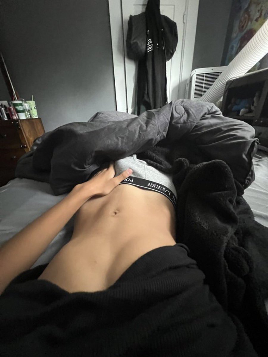 Marioisyours's tweet photo. wyd with this? https://t.co/intCt1A0G1