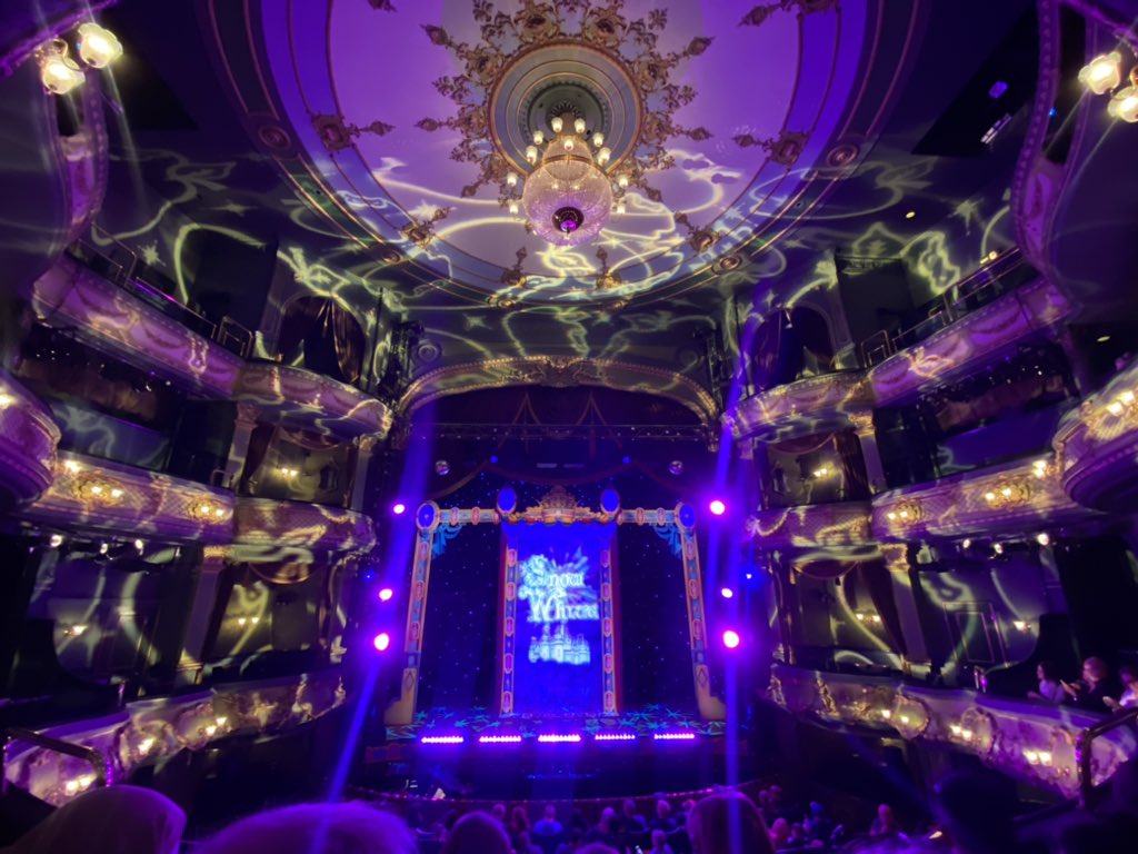 Had the most incredible night at the <a href="/RoyalNottingham/">TRCH</a> Panto tonight. Snow White and the Seven Dwarfs is just incredible. Amazing cast with lots of fun, just a brilliant show. 👏 #Panto