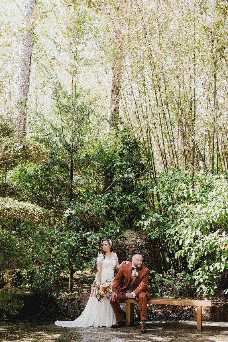 laviestudios's tweet photo. How about this fall toned bouquet and tuxedo combo? The perfect complement to an autumn wedding at the epic, Morikami Museum. 

#MorikamiMuseumWedding #DelrayWeddingPhotographer #FallWedding #PumpkinSpiceLatteAnyone 

📸 by @jess_laviestudios

Venue: @morikamimuseum https://t.co/A5XrzcK8u4