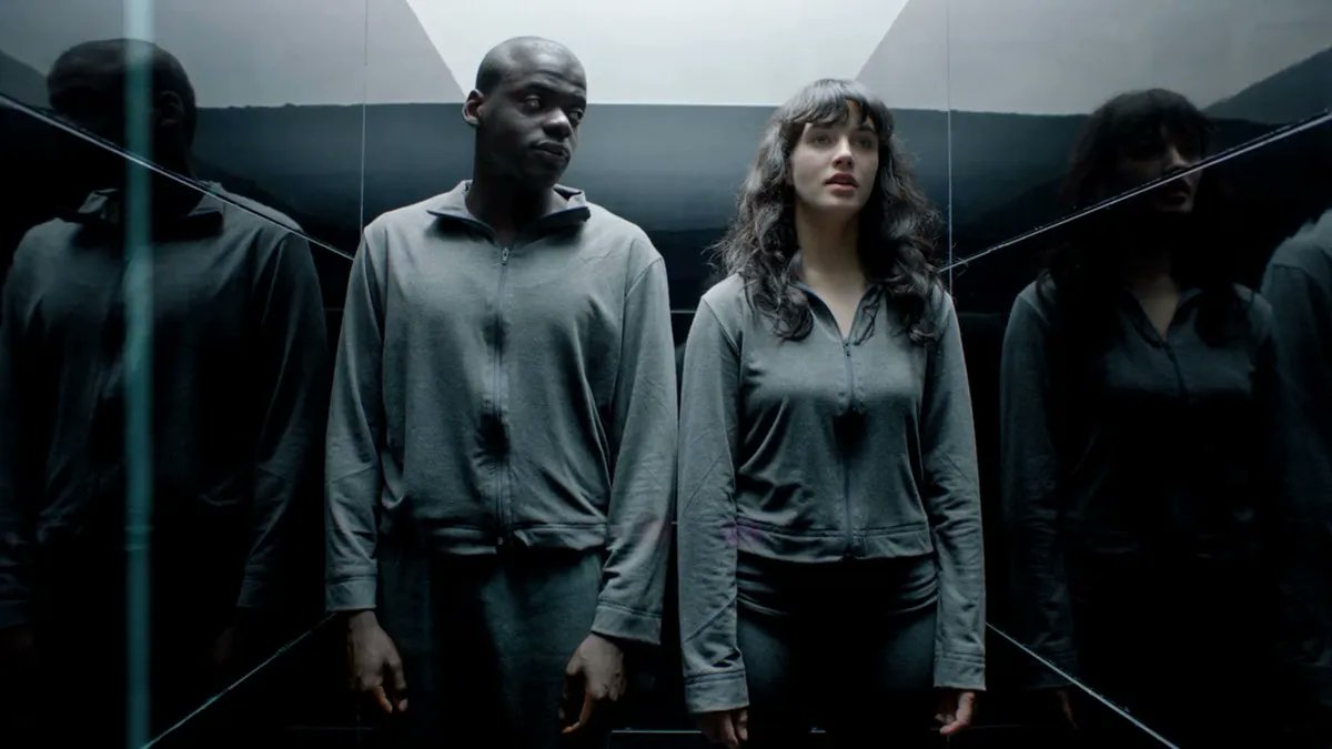 PopCrave's tweet photo. 11 years ago today, ‘Black Mirror’ premiered on Channel 4. https://t.co/A1iFRU5DGM