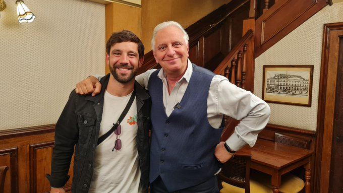 RGuazzardiok's tweet photo. 📌Esta noche nos visita Cachete Sierra (@sierra_agus) en #IntimoYPersonal por #CanalMetro a las 21.30hs! https://t.co/wvGieRYrgL