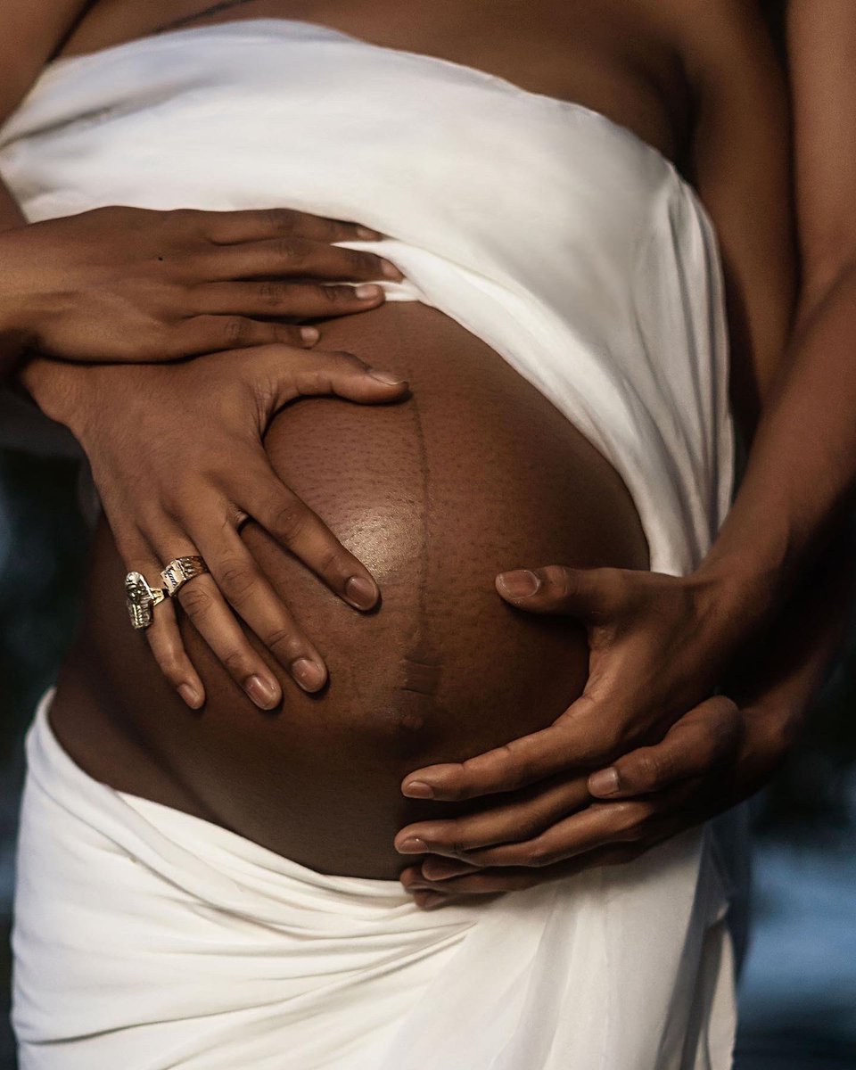 Miakvisuals's tweet photo. Each moment of parenthood is a memory waiting to be captured❤️ 
#seattlephotographer #pnwphotographer #tacomaphotographer #seattlematernityphotographer https://t.co/tmpEjyzH2h