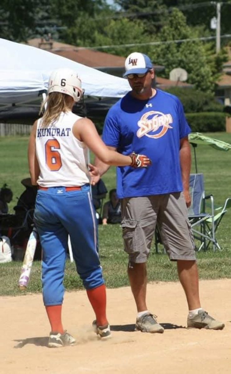 kaylinnkundrat's tweet photo. So happy to announce my verbal commitment to continue my academic and athletic career at College of Lake County!! Thank you to my Family, Friends, and Coaches for supporting me along the way! Go Lancers!💙💚 @CLC_Softball @NLLightning_MD https://t.co/RDKiB19s8y