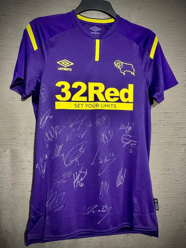 Our Christmas prize this year is a first team signed shirt from @derbyfootbal thanks to our veteran Lee.

Raising money for the Military Community Network Group CIC supporting members of the armed forces, service leavers, veterans and their families.