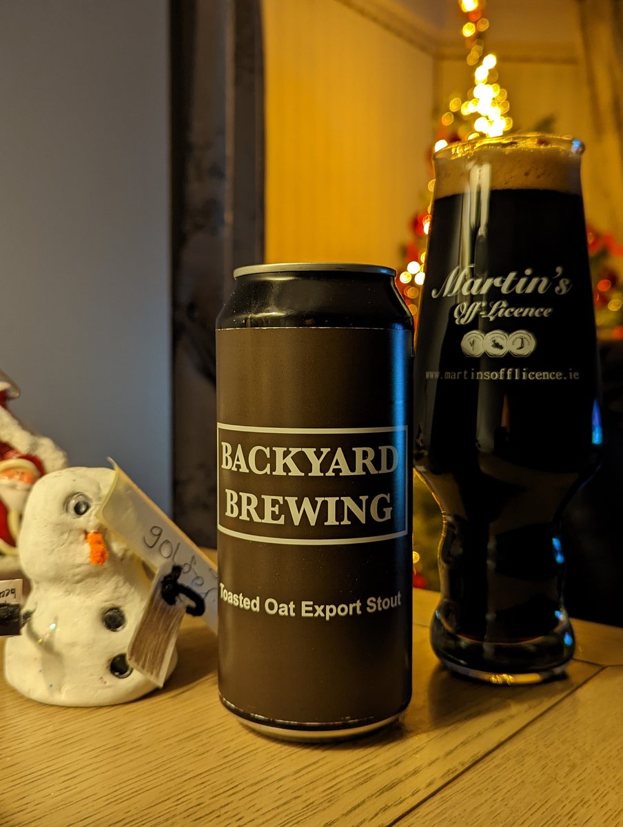HoppyGolfer's tweet photo. #madvent day 3 and it's a Toasted Oat Export Stout from Backyard Brewing. Coffee and burnt toffee to the fore and a lingering heat to finish. Cheers guys 🍻

#stout #stoutseason #beer #craftbeer #craftbeerireland #irishcraftbeer https://t.co/6Nx3Qhlsnk