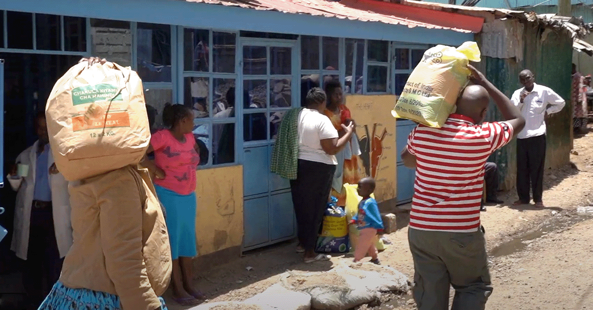 Another spotlight on the ways to make a difference this holiday season! 

🍎 Donate to help provide food!

Every $30 raised provides one family-sized food basket or two weeks’ worth of nutritional supplements for a child.

Donate now: hubs.ly/Q01rXLTJ0