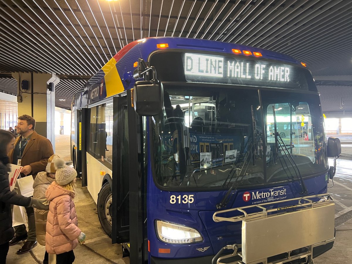 MetroTransitMN's tweet image. Thank you to everyone who came out to the opening of the METRO D Line! Share photos of your METRO D Line miles of smiles with #MetroDLine and #MetroTransitMN this week for a chance to win a $50 GoTo card. Learn more about the METRO D Line at metrotransit.org/d-line
