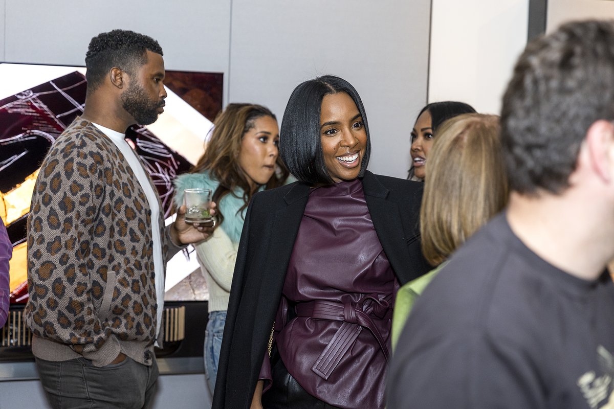 The Dean Collection tweet media