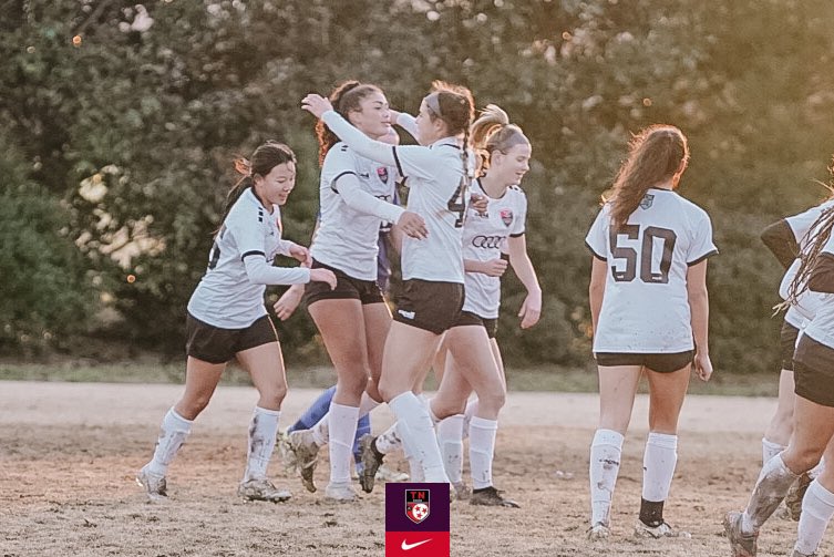 ECNLgirls's tweet photo. .@loudounsc U17s come out of the break on 🔥.

They add two quick goals to break the scoreless match and now hold that 2-0 lead over @FlKrazeKrush. #ECNLTN https://t.co/A3aLQzUmK9