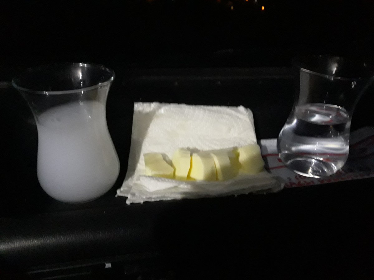 Rakı içen peyniri sever kaşarla işi olmaz