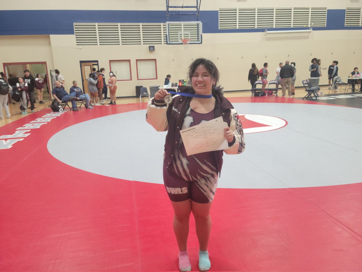 Highlands Wrestling (@highlandswrest) on Twitter photo Highlands has its first champ of the year! Bethany Villegas wrestled excellent, pinning all 3 of her opponents to earn the 🏅. Awesome performance from freshman Yanelie Casas as well, who went 2-2 on her way to a top 6 finish. Great job ladies! <a href="/HHSOwlAthletics/">Highlands Athletics</a> <a href="/SAISDAthletics/">SAISD Athletics</a> Highlands has its first champ of the year! Bethany Villegas wrestled excellent, pinning all 3 of her opponents to earn the 🏅. Awesome performance from freshman Yanelie Casas as well, who went 2-2 on her way to a top 6 finish. Great job ladies! <a href="/HHSOwlAthletics/">Highlands Athletics</a> <a href="/SAISDAthletics/">SAISD Athletics</a>