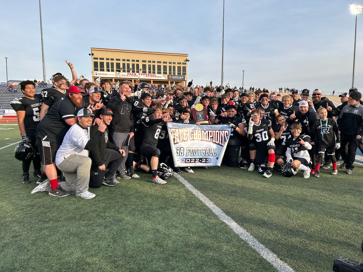 Ladies and gentlemen... meet the new 3A state football champions... YOUR ROOSEVELT ROUGH RIDERS!!!!