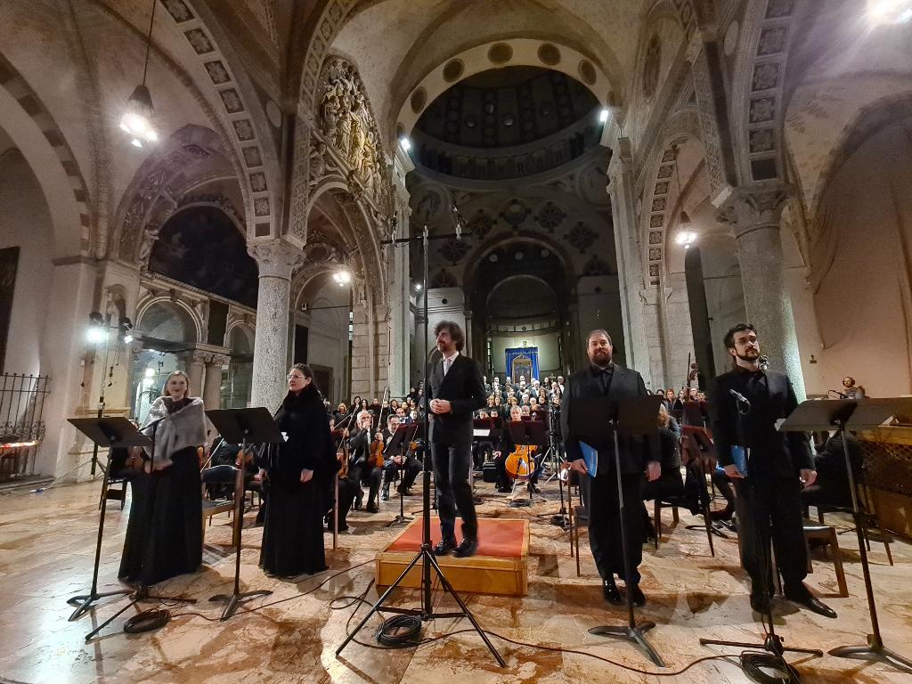11taste's tweet photo. #Beethoven Messa in do maggiore. Bellissimo concerto dei https://t.co/LNcrRmRzgr e dell'orchestra https://t.co/ZvuYfGLFoB a Santa Maria delle Grazie, patrimonio #UNESCO dal 1980!👏👏👏 https://t.co/EsUf0S7O21