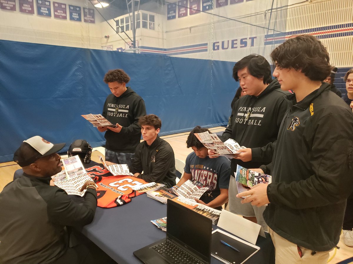 Thank You Brentwood High School for hosting  the athletes and coaches today. Lots of opportunities for young men to continue their academic and athletic careers at excellent universities. #pantherfootball      #nextlevelstudentathletes