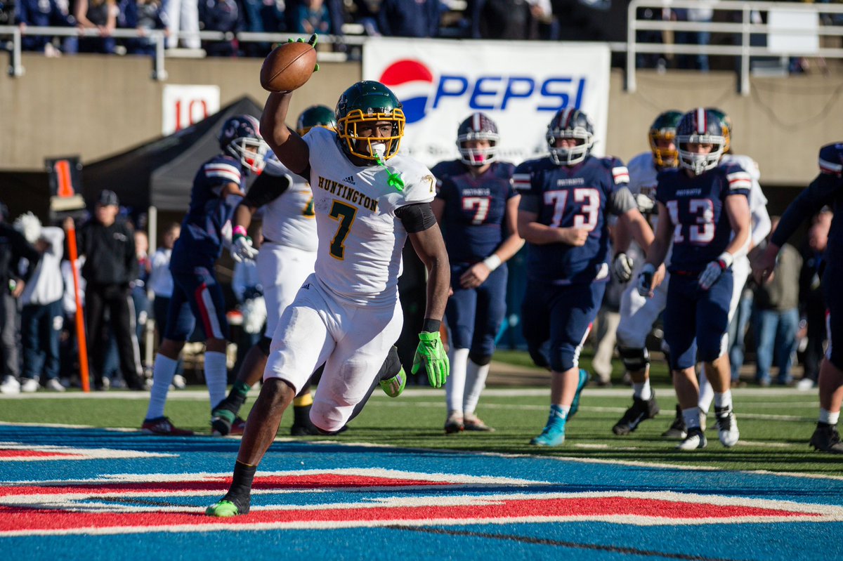SholtenPhoto's tweet photo. Shots from Huntington High’s Class AAA state championship win posted at https://t.co/VnUcs9xBSb https://t.co/zPjqXuvSDS