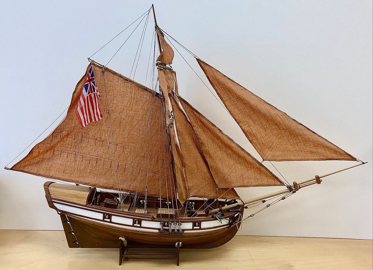 Marine_Archive's tweet photo. JAMAICA (1710) from the Mantua kit, scale 1:45. JAMAICA was built in Bermuda in 1710. Her lines are typical of the #sloops plying the West Indies trade routes during the 18th century. https://t.co/8XsdaKdIrD
