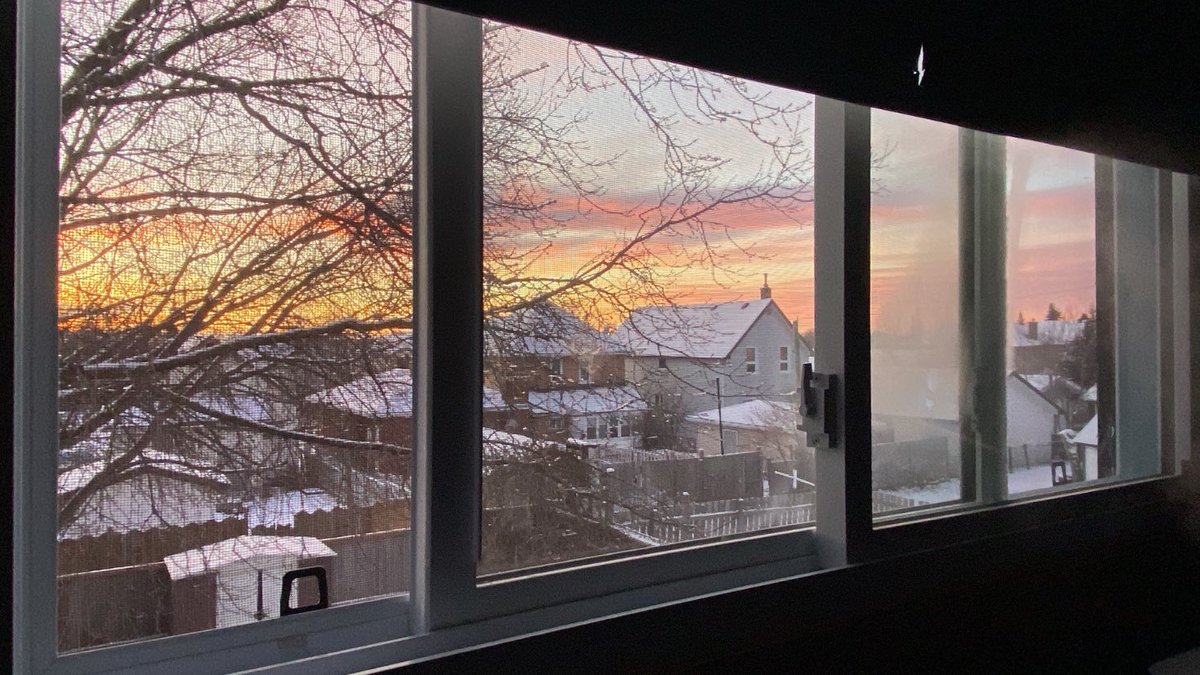 gauravrai27's tweet image. 🗓 November Review

👨‍💻Actively Job Hunting
🔥 Avg 13.6k Steps ~ 9km avg per day (streak of 3 active months)
✨ Meditating on a beautiful morning view was the best moment of November.
😴 I gain negative sleep debt (it’s a good indication of sleep quality)
🧘🏻‍♂️ Meditated: 17/30