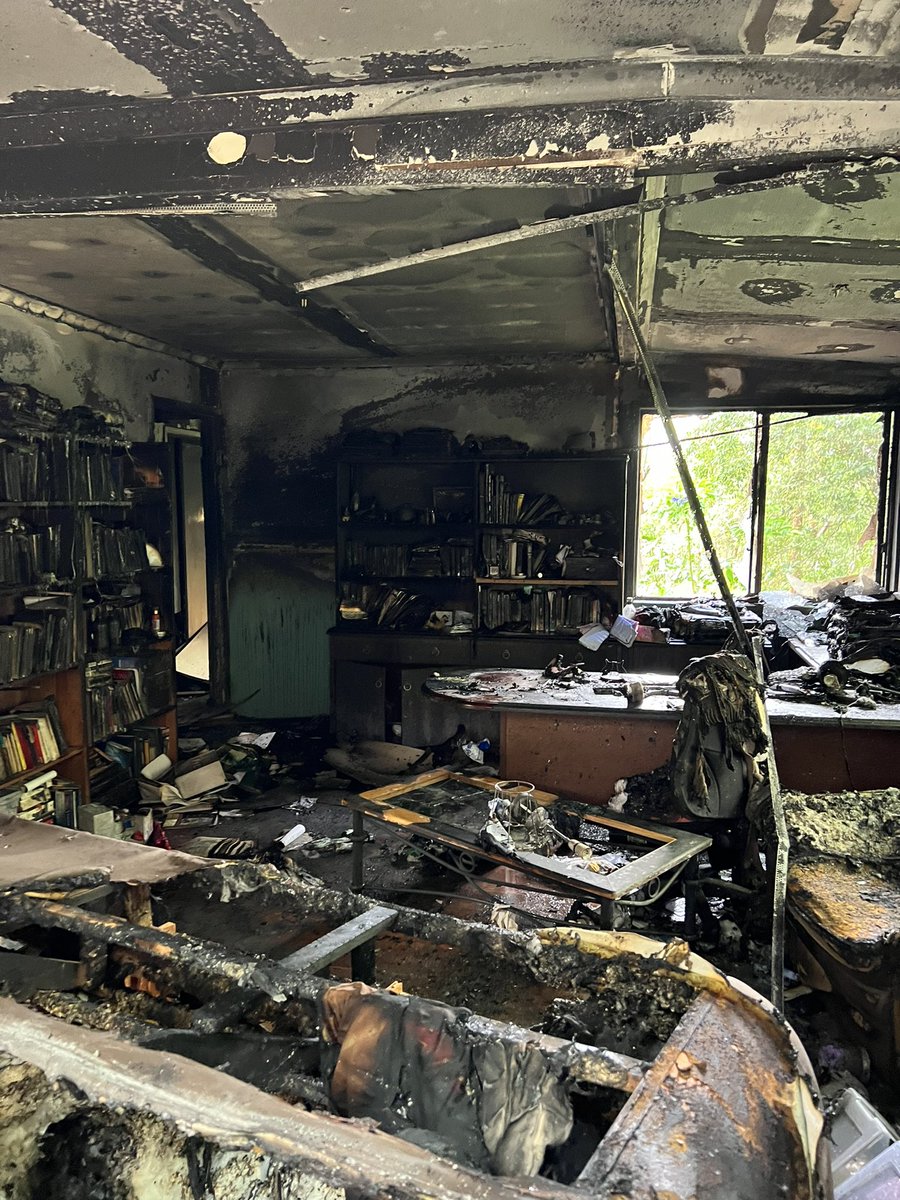 SgtWoofy's tweet photo. A fire in the house this morning. We lost almost everything. Can’t stay with friends as I have Covid. Not sure what I’m going to do. https://t.co/OCPodQEGFi