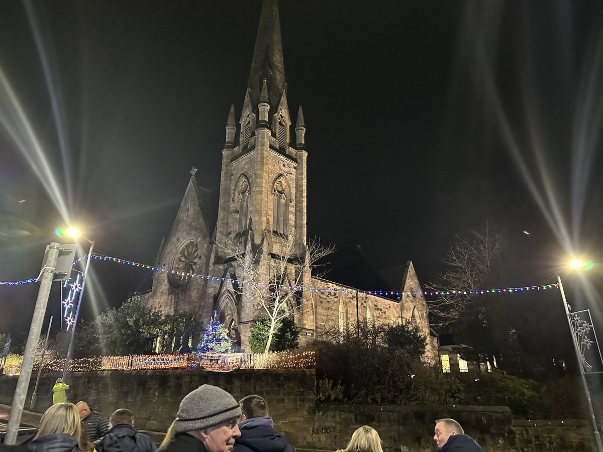 AmyCallaghanSNP's tweet photo. #SmallBusinessSaturday 

💐Rose N Thyme in Bearsden

🥣 Cafe Creme for lunch 

🎤@KirkintillochMC to attend their Christmas concert w/ @CllrGillRenwick + @CllrPMarshall 

🥃@SpiritOfAlba to present an EDM

🌻Moss Flowers Lenzie 

Ending at the Lenzie Christmas light switch on 🎄 https://t.co/YLYGZn6jwB
