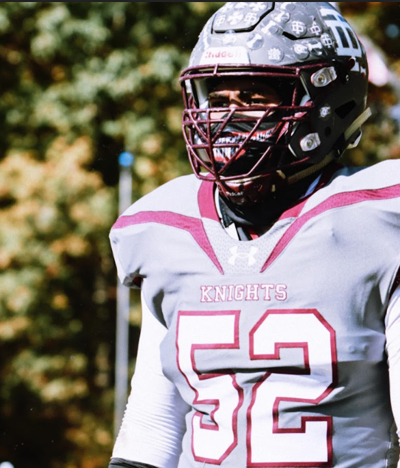 BigRiverRivalry's tweet photo. Congratulations and welcome to the #BigRiverRivalry family @8ball52 of @TDKnightsFB! #SOUTH #BRR2022 https://t.co/Hte4aZe8iO
