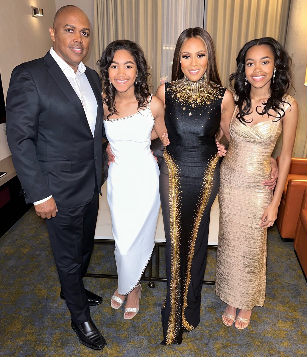 <a href="/CWOFame/">Canada’s Walk of Fame</a> ready with my #1’s minus 1. Miss you Zay! ❤️❤️❤️

#canadaswalkoffame #walkoffame #family